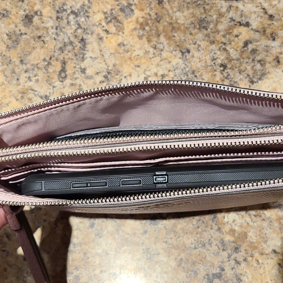 Coach Wristlet - Picture 7 of 11